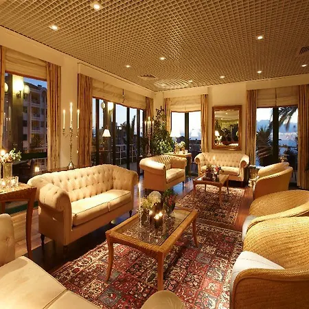 Escola Hotel Funchal (Madeira)