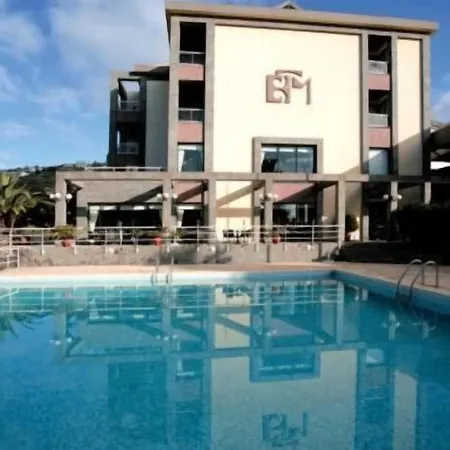 Escola Funchal (Madeira)