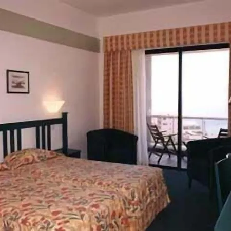 Escola Funchal (Madeira)