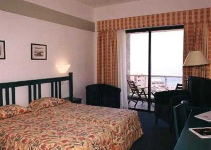 校园酒店 丰沙尔