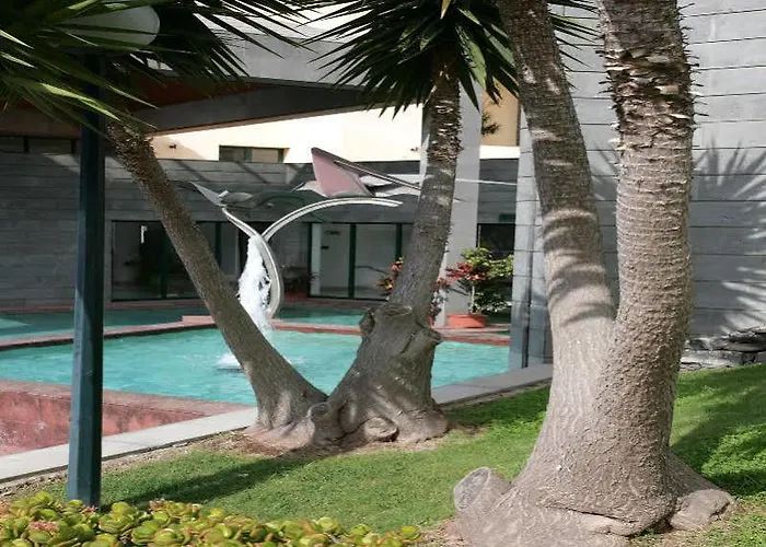 Escola Hotel Funchal (Madeira)