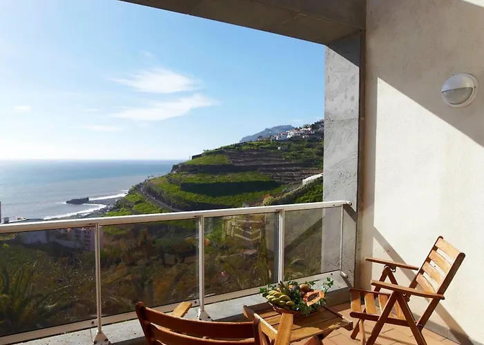 Escola Hotel Funchal (Madeira)